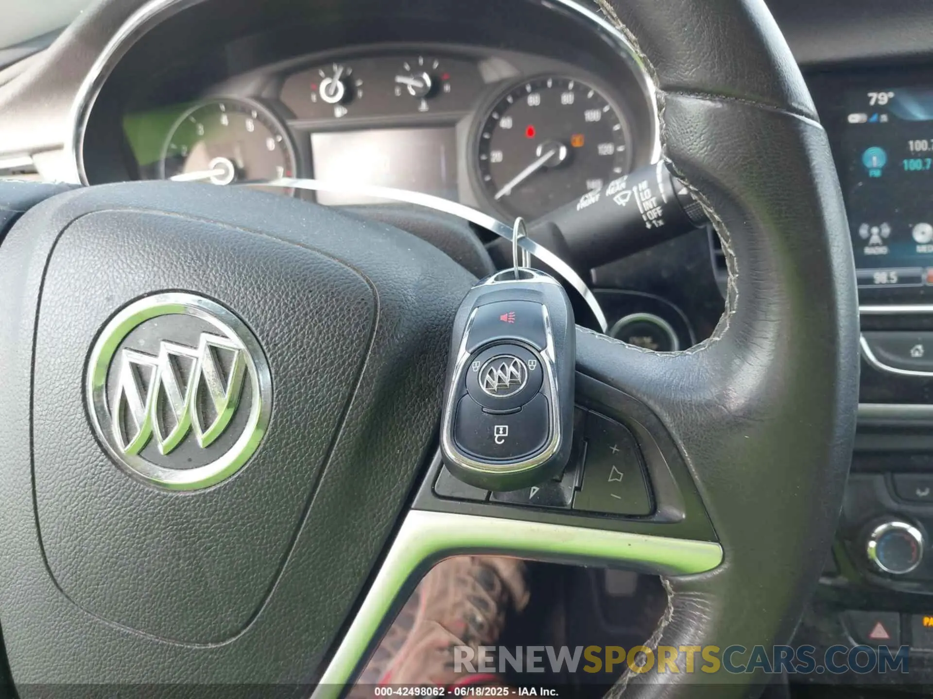 11 Фотография поврежденного автомобиля KL4CJASB2LB075199 BUICK ENCORE 2020