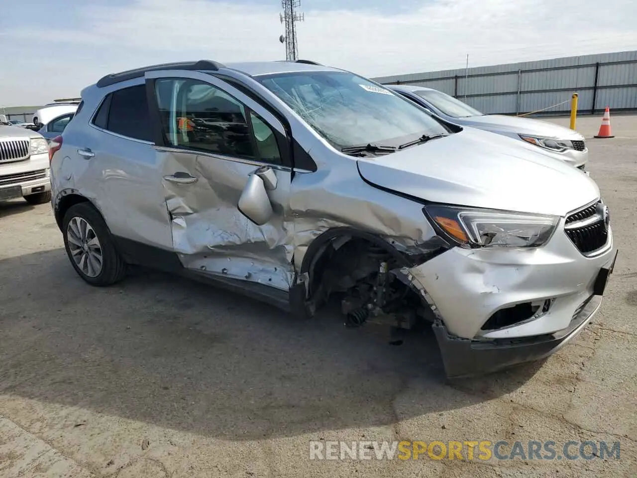 4 Фотография поврежденного автомобиля KL4CJASB3LB023435 BUICK ENCORE 2020