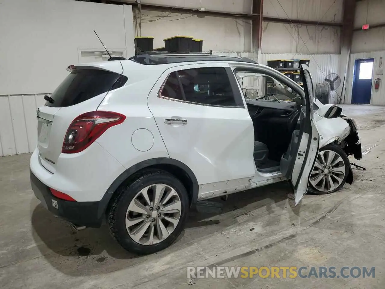 3 Фотография поврежденного автомобиля KL4CJASB3LB028019 BUICK ENCORE 2020