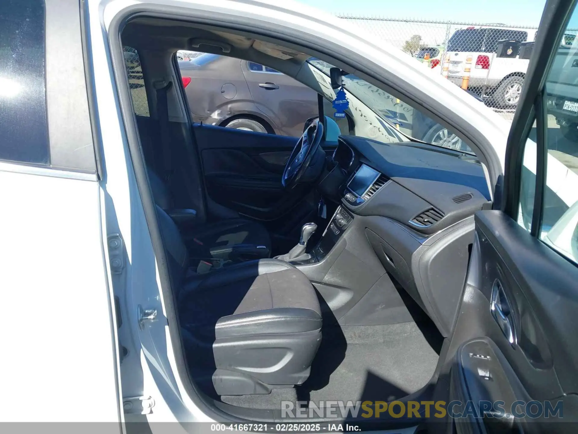 5 Фотография поврежденного автомобиля KL4CJASB3LB028117 BUICK ENCORE 2020