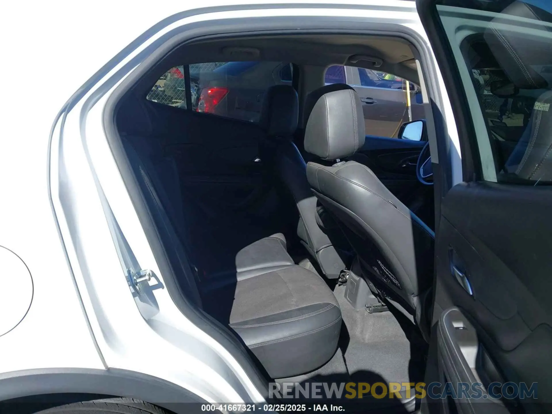 8 Фотография поврежденного автомобиля KL4CJASB3LB028117 BUICK ENCORE 2020