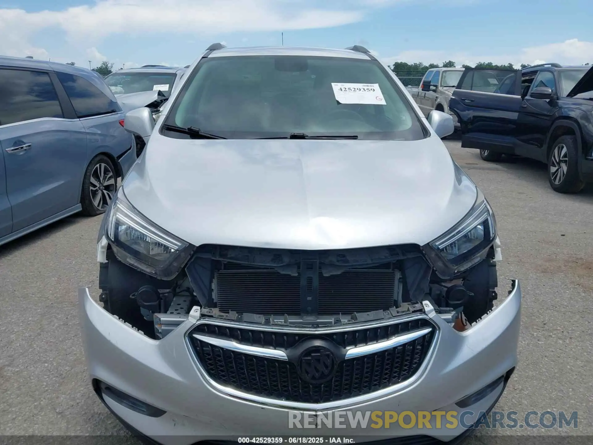 13 Фотография поврежденного автомобиля KL4CJASB4LB013013 BUICK ENCORE 2020