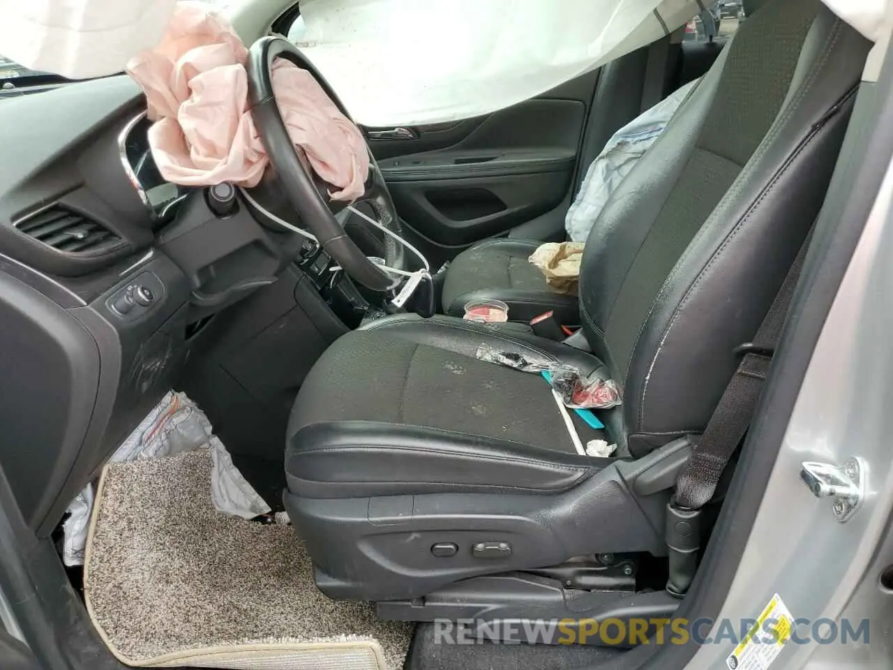 7 Фотография поврежденного автомобиля KL4CJASB4LB015005 BUICK ENCORE 2020