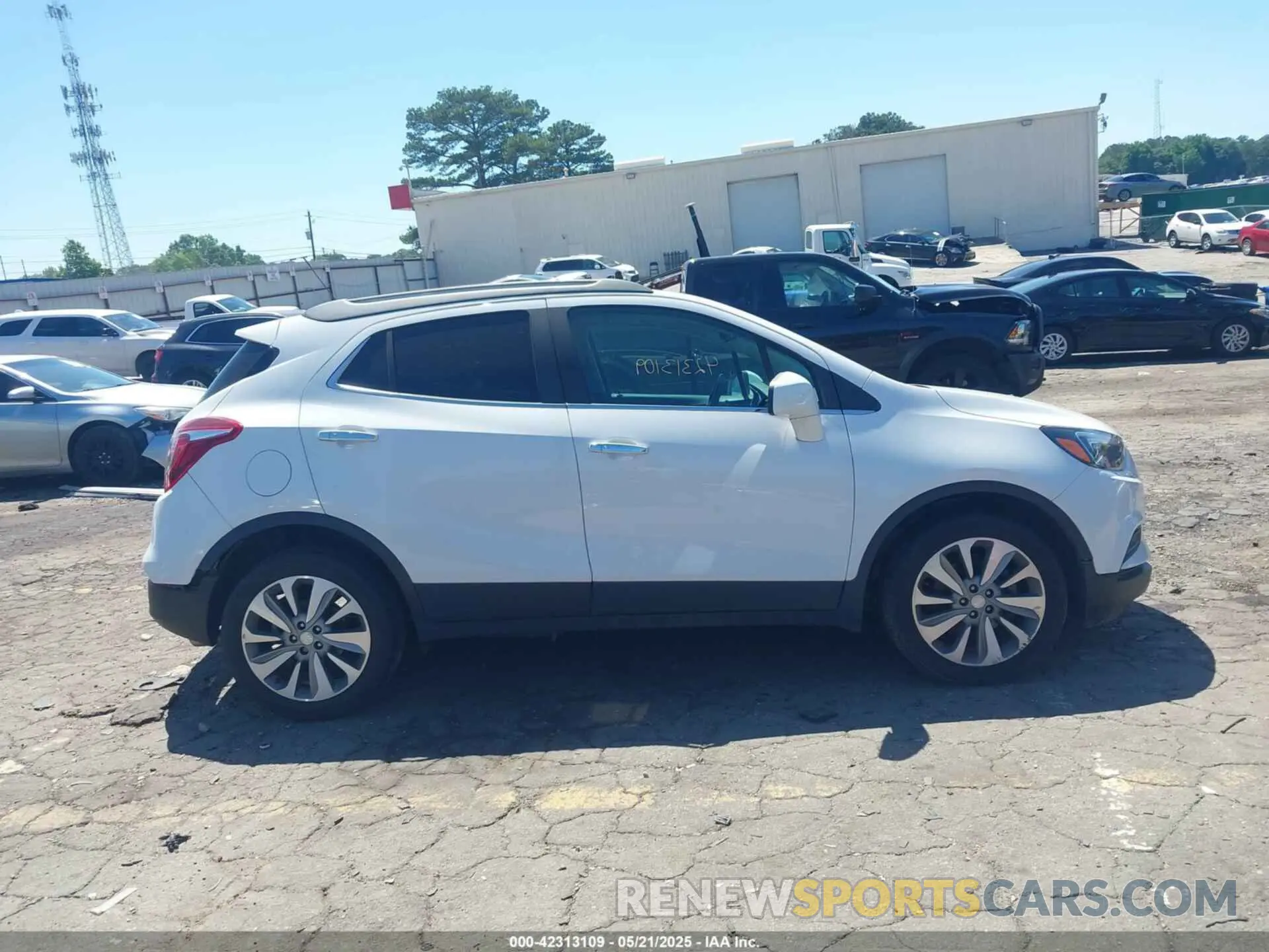 13 Фотография поврежденного автомобиля KL4CJASB4LB092280 BUICK ENCORE 2020