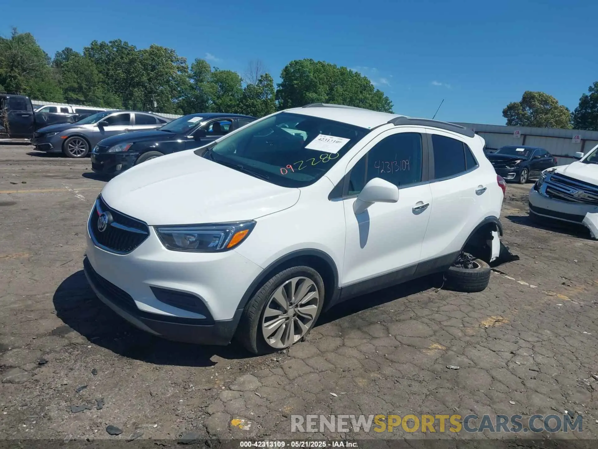 2 Фотография поврежденного автомобиля KL4CJASB4LB092280 BUICK ENCORE 2020