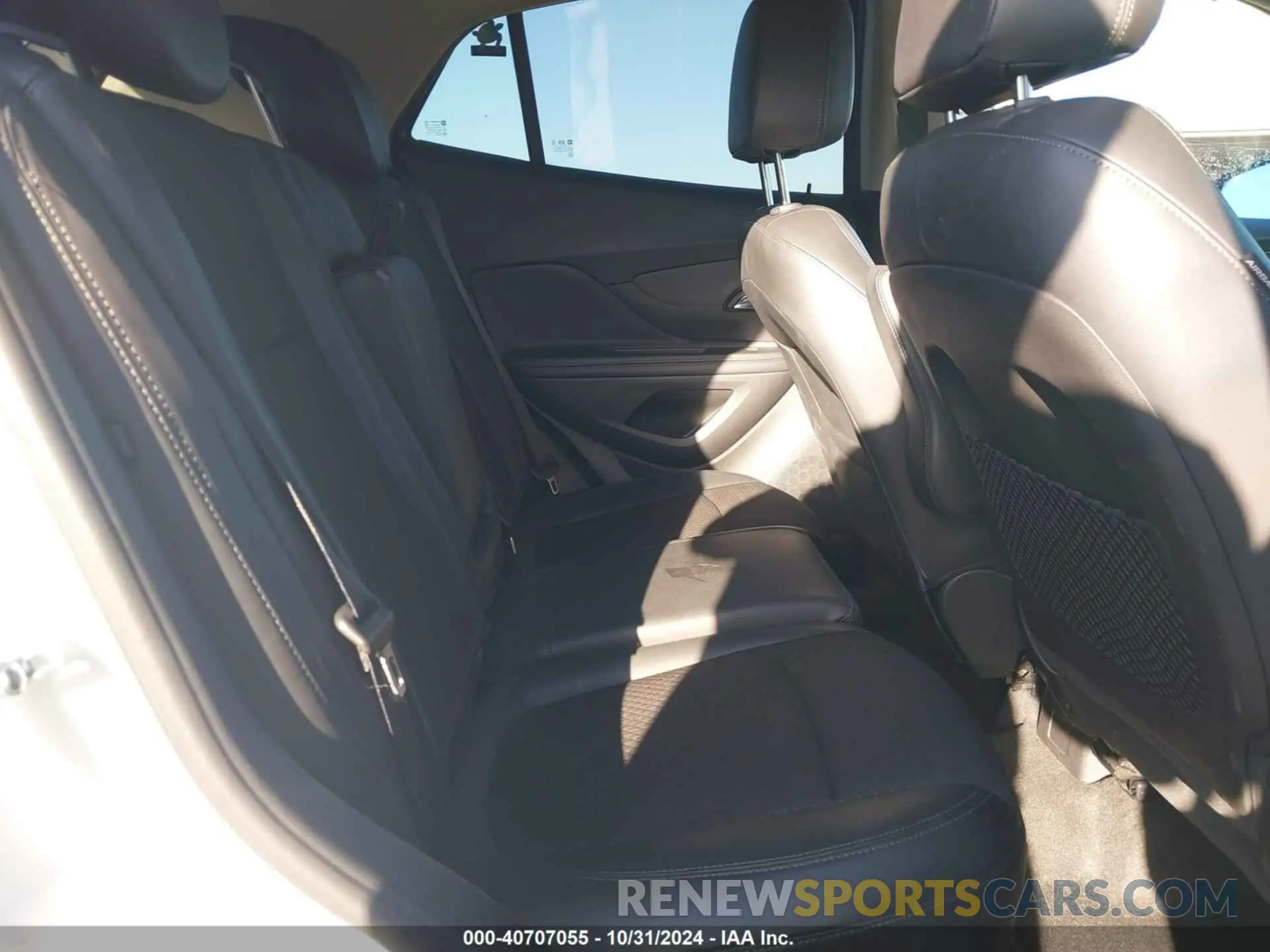 8 Фотография поврежденного автомобиля KL4CJASB4LB093333 BUICK ENCORE 2020