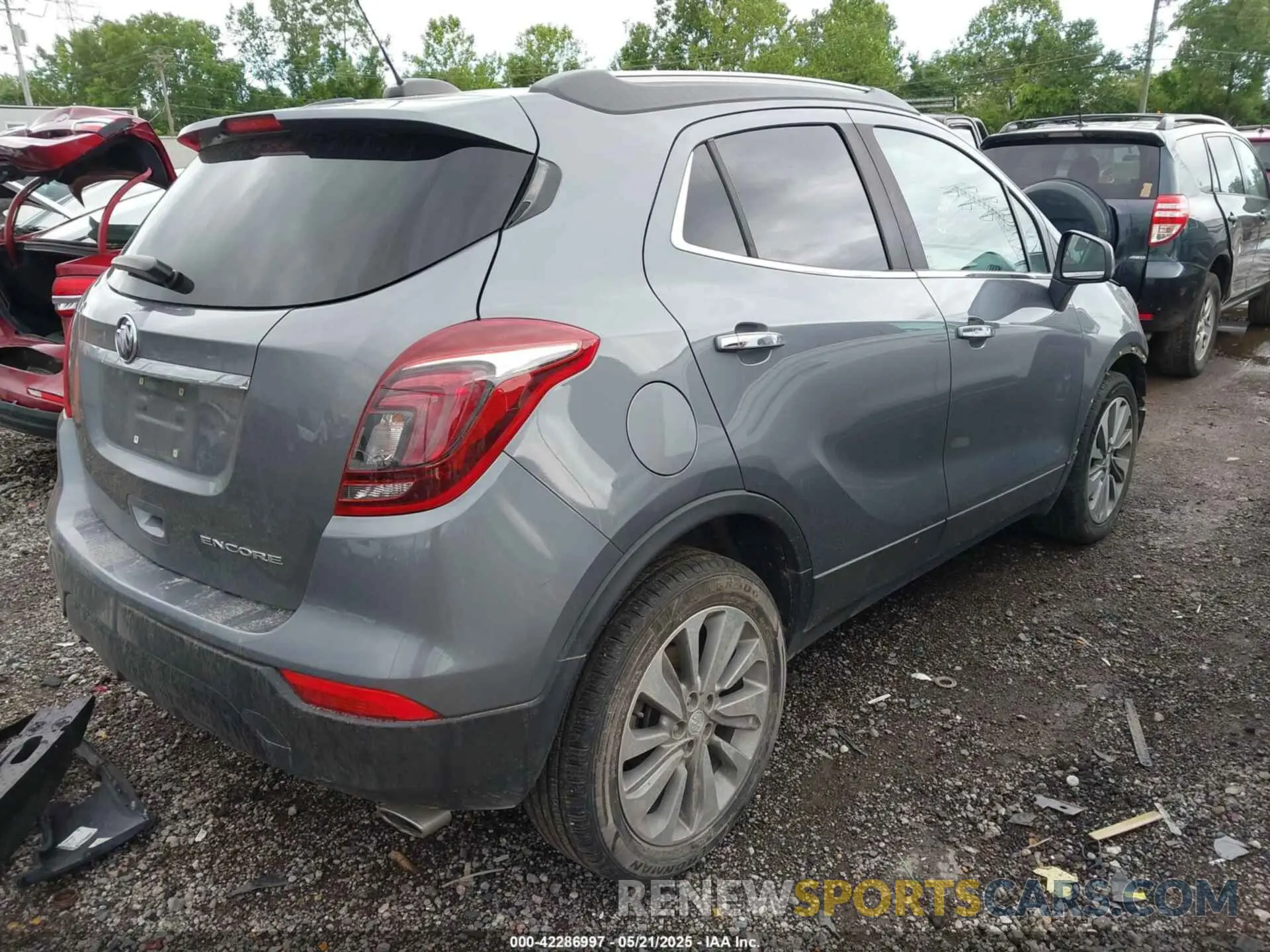 4 Фотография поврежденного автомобиля KL4CJASB6LB005415 BUICK ENCORE 2020