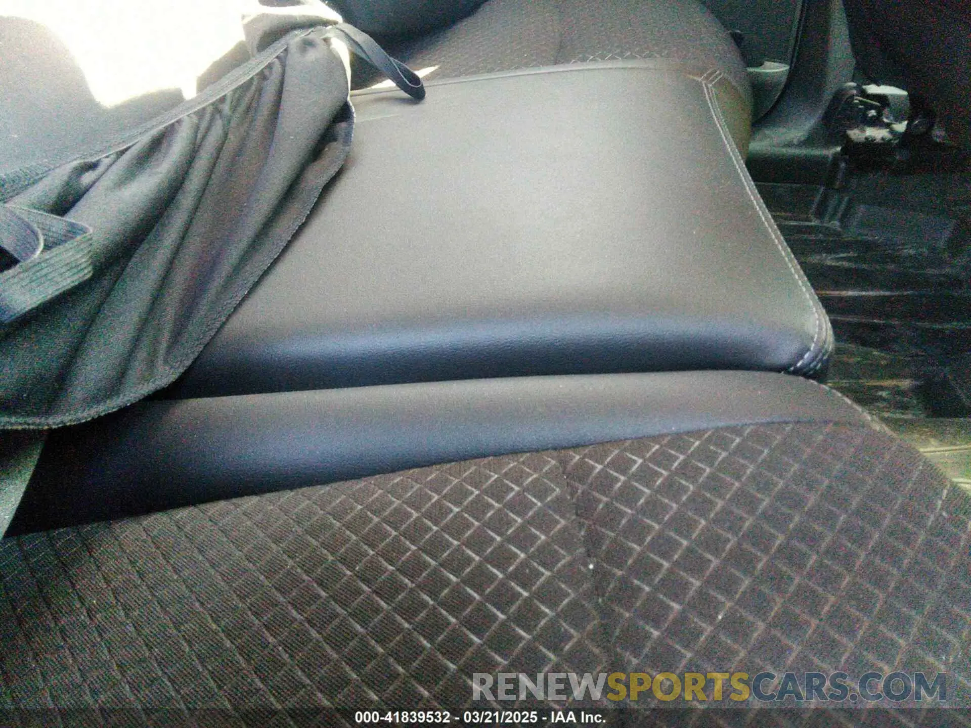8 Фотография поврежденного автомобиля KL4CJASB6LB053688 BUICK ENCORE 2020