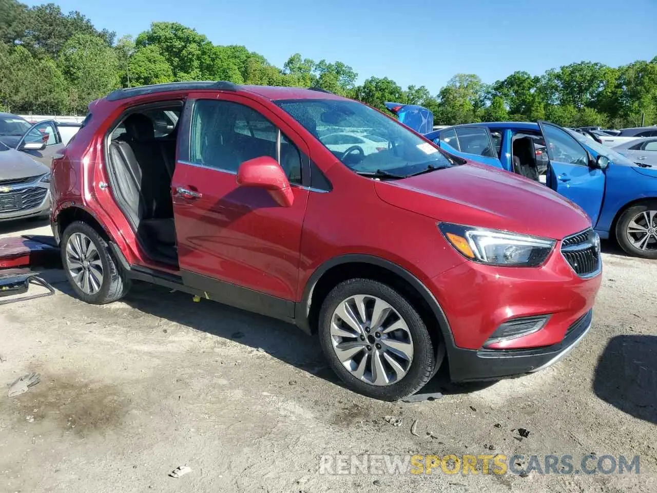 4 Фотография поврежденного автомобиля KL4CJASB8LB023575 BUICK ENCORE 2020
