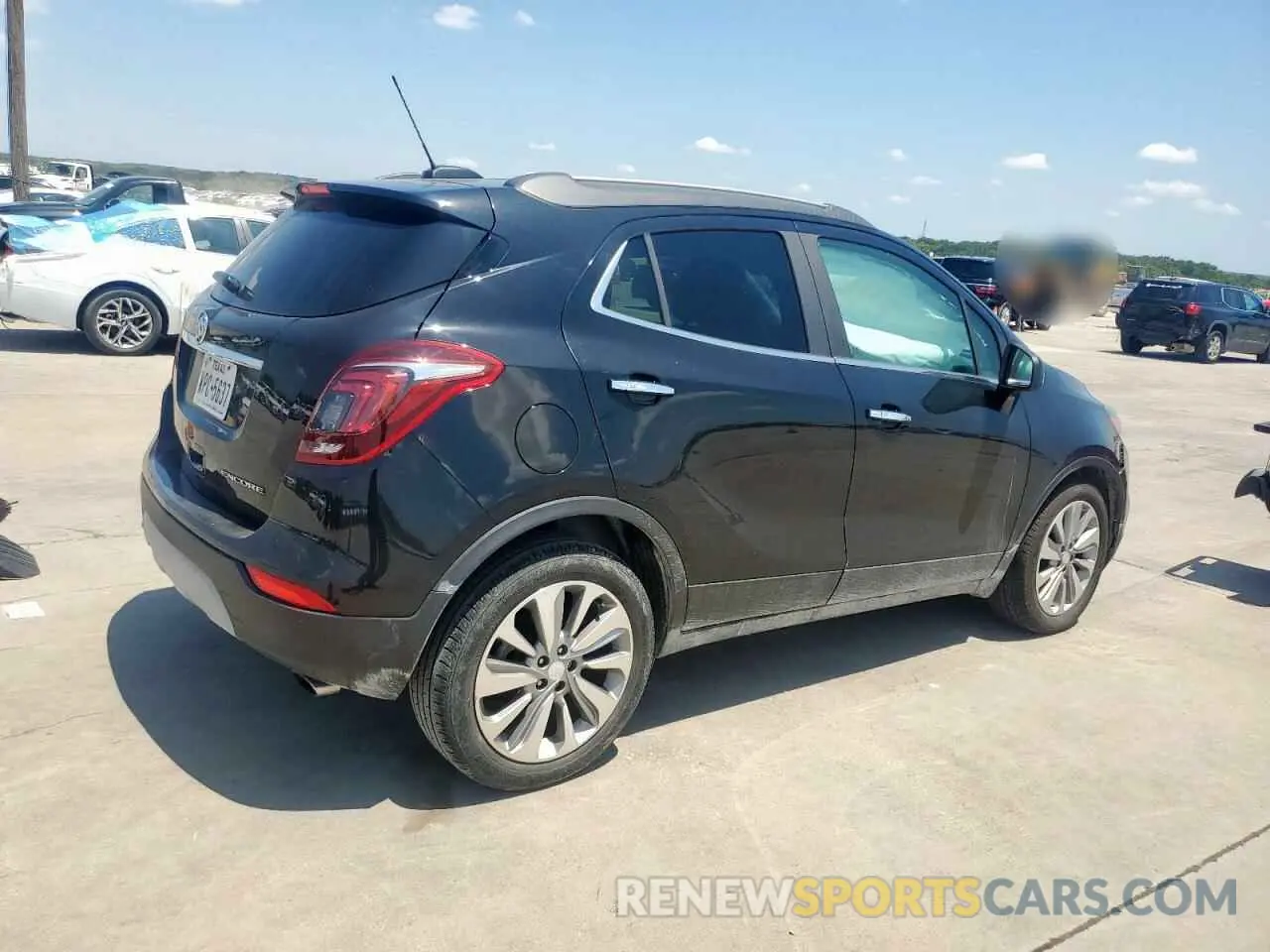 3 Фотография поврежденного автомобиля KL4CJASB9LB007157 BUICK ENCORE 2020