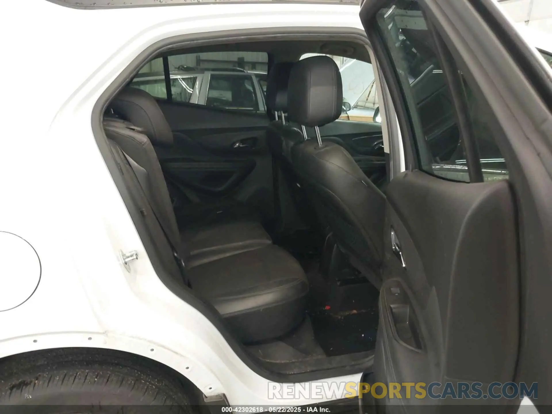 8 Photograph of a damaged car KL4CJASBXLB050566 BUICK ENCORE 2020