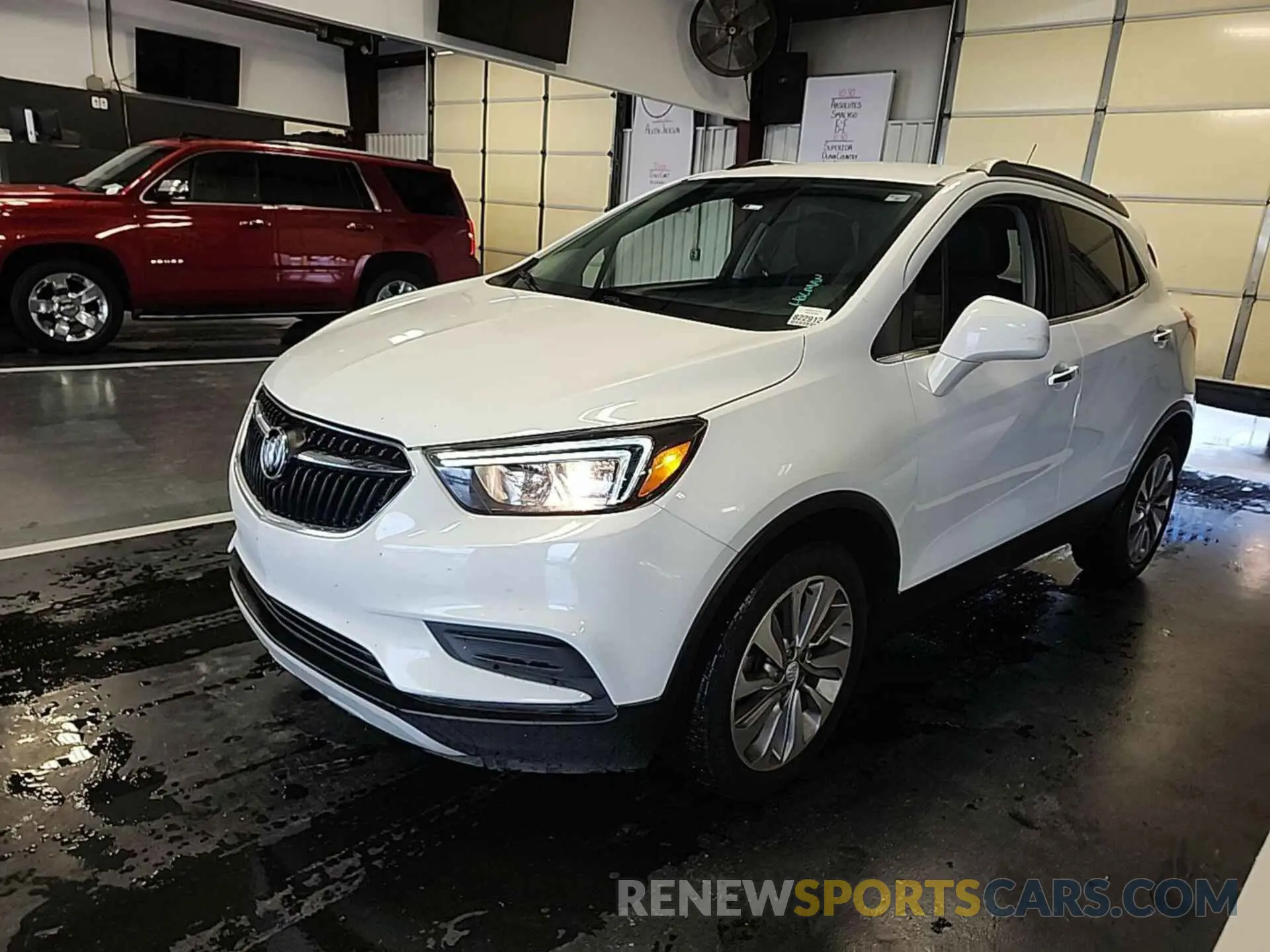 2 Фотография поврежденного автомобиля KL4CJASBXLB061650 BUICK ENCORE 2020