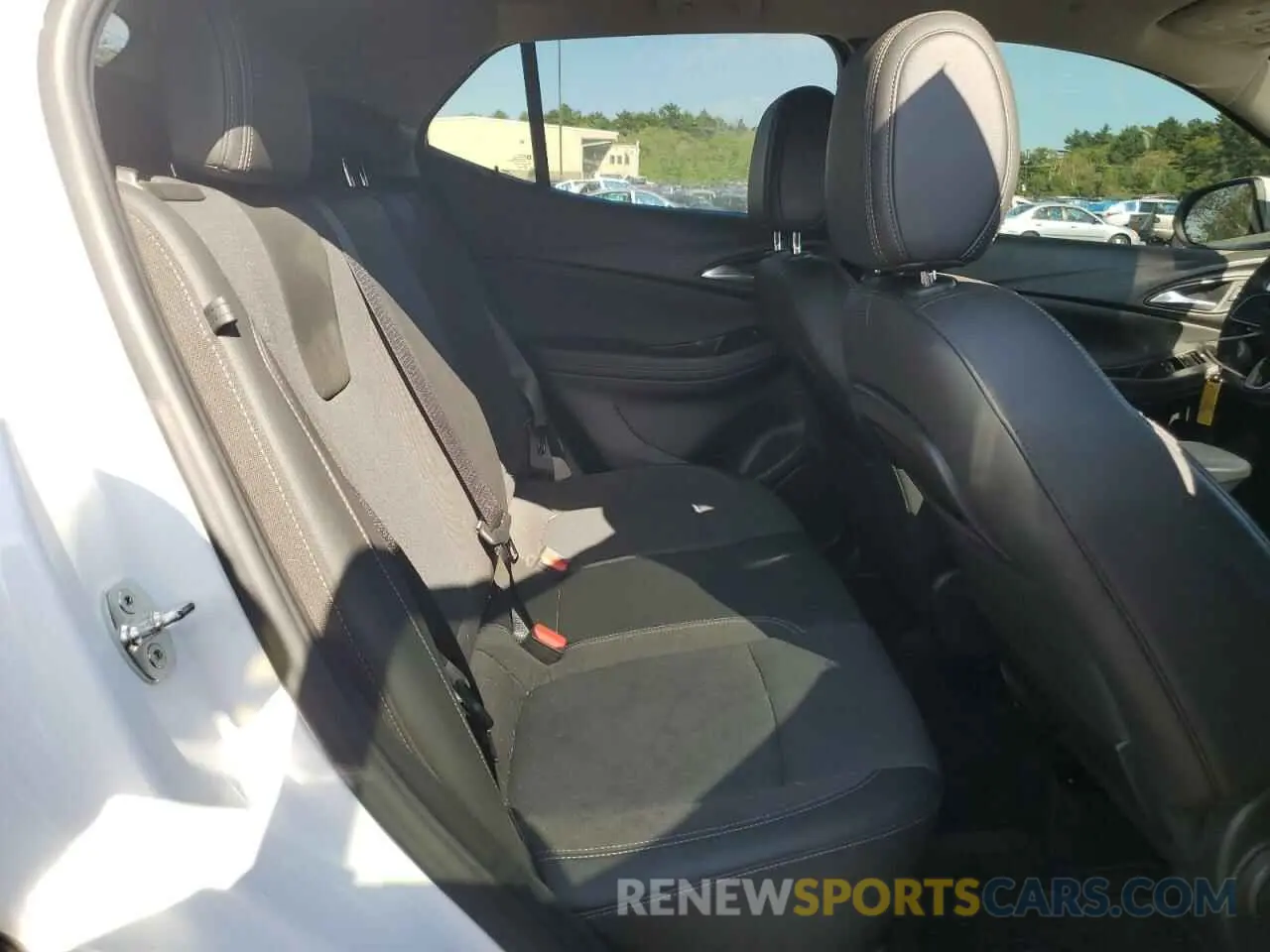 11 Photograph of a damaged car KL4MMCSLXLB106991 BUICK ENCORE 2020