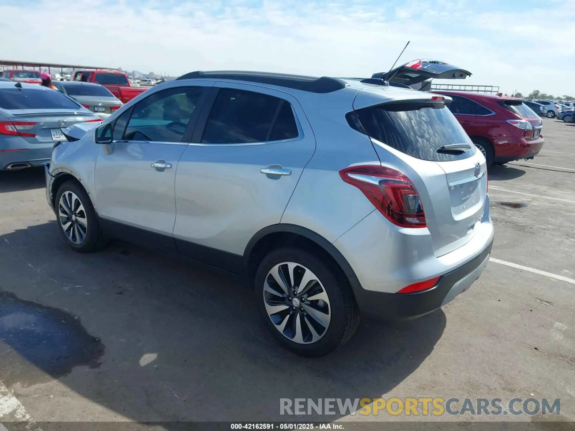 3 Фотография поврежденного автомобиля KL4CJASB3MB311182 BUICK ENCORE 2021
