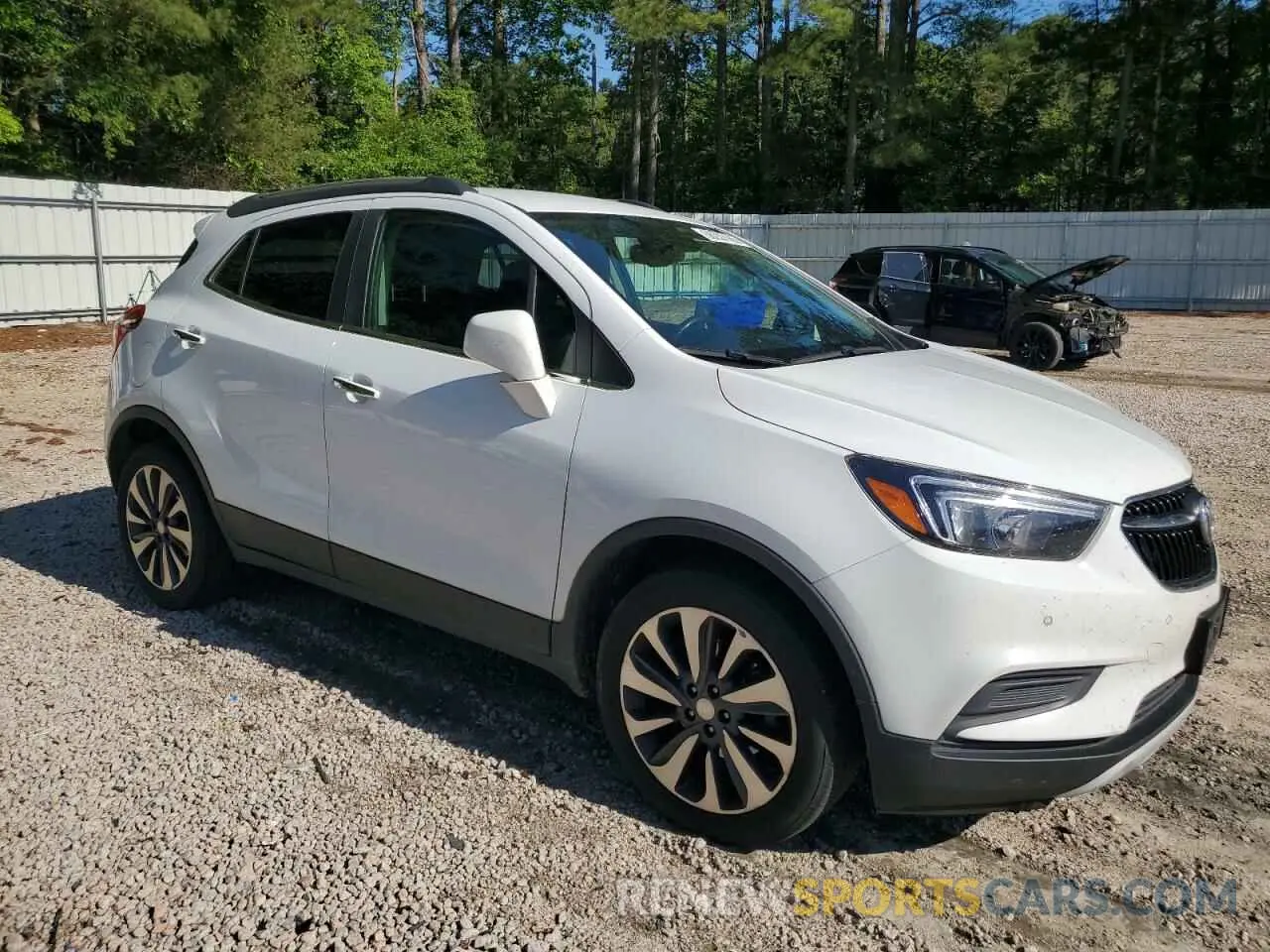 4 Фотография поврежденного автомобиля KL4CJASB5MB304878 BUICK ENCORE 2021