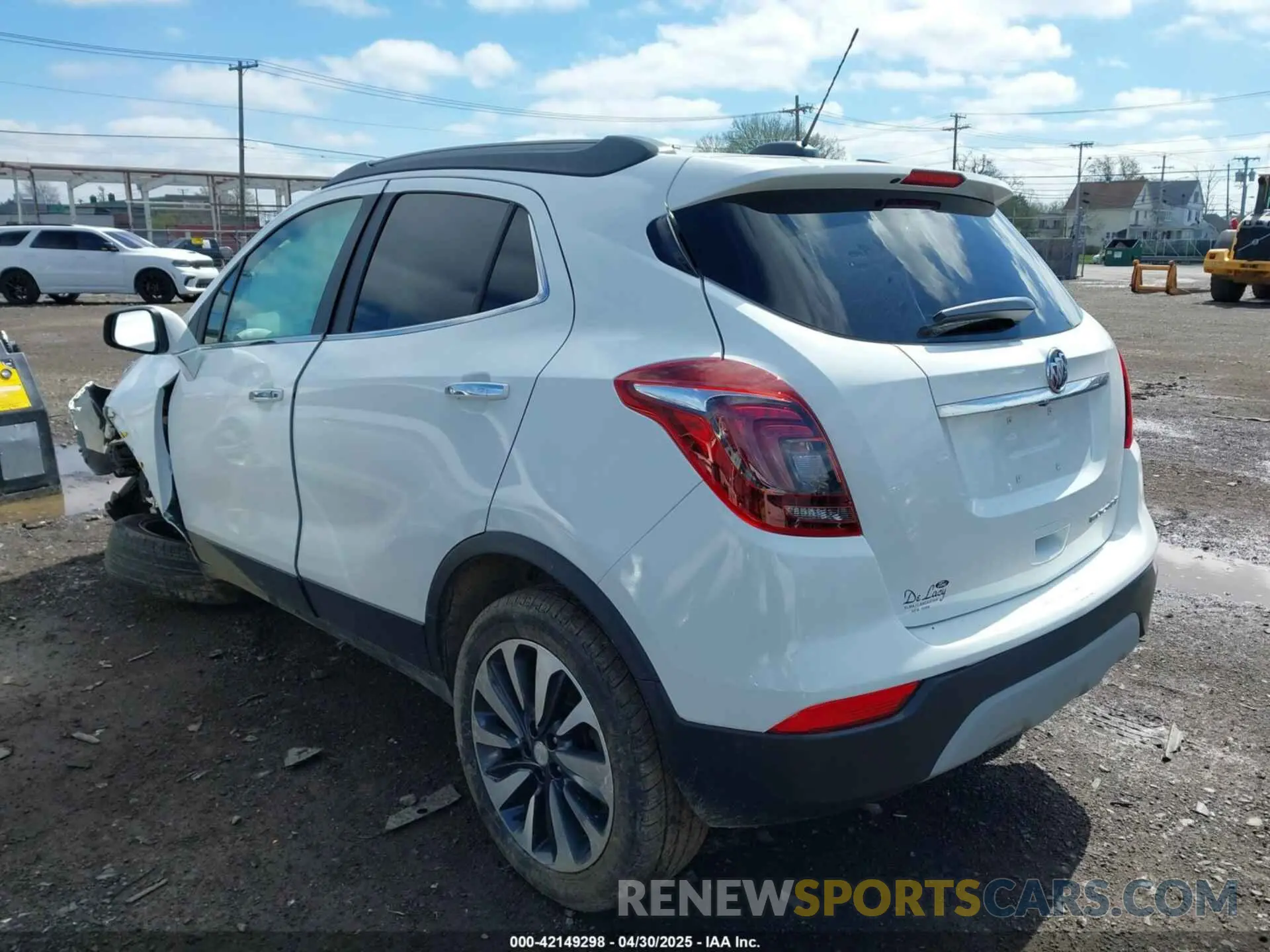 3 Фотография поврежденного автомобиля KL4CJASB6MB338313 BUICK ENCORE 2021