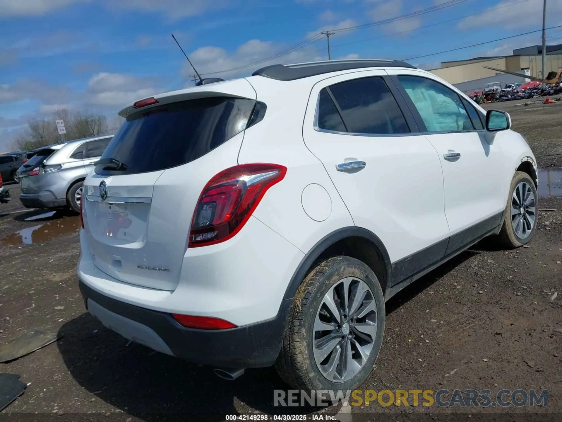 4 Фотография поврежденного автомобиля KL4CJASB6MB338313 BUICK ENCORE 2021