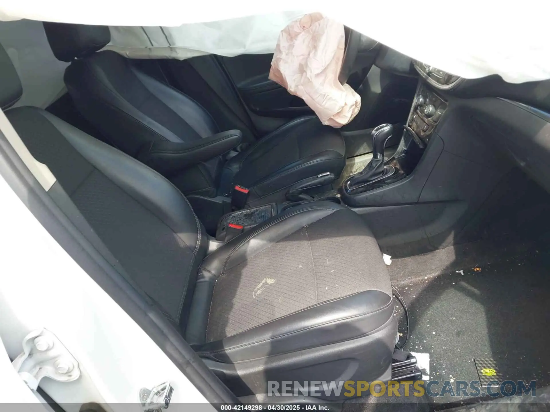 5 Фотография поврежденного автомобиля KL4CJASB6MB338313 BUICK ENCORE 2021