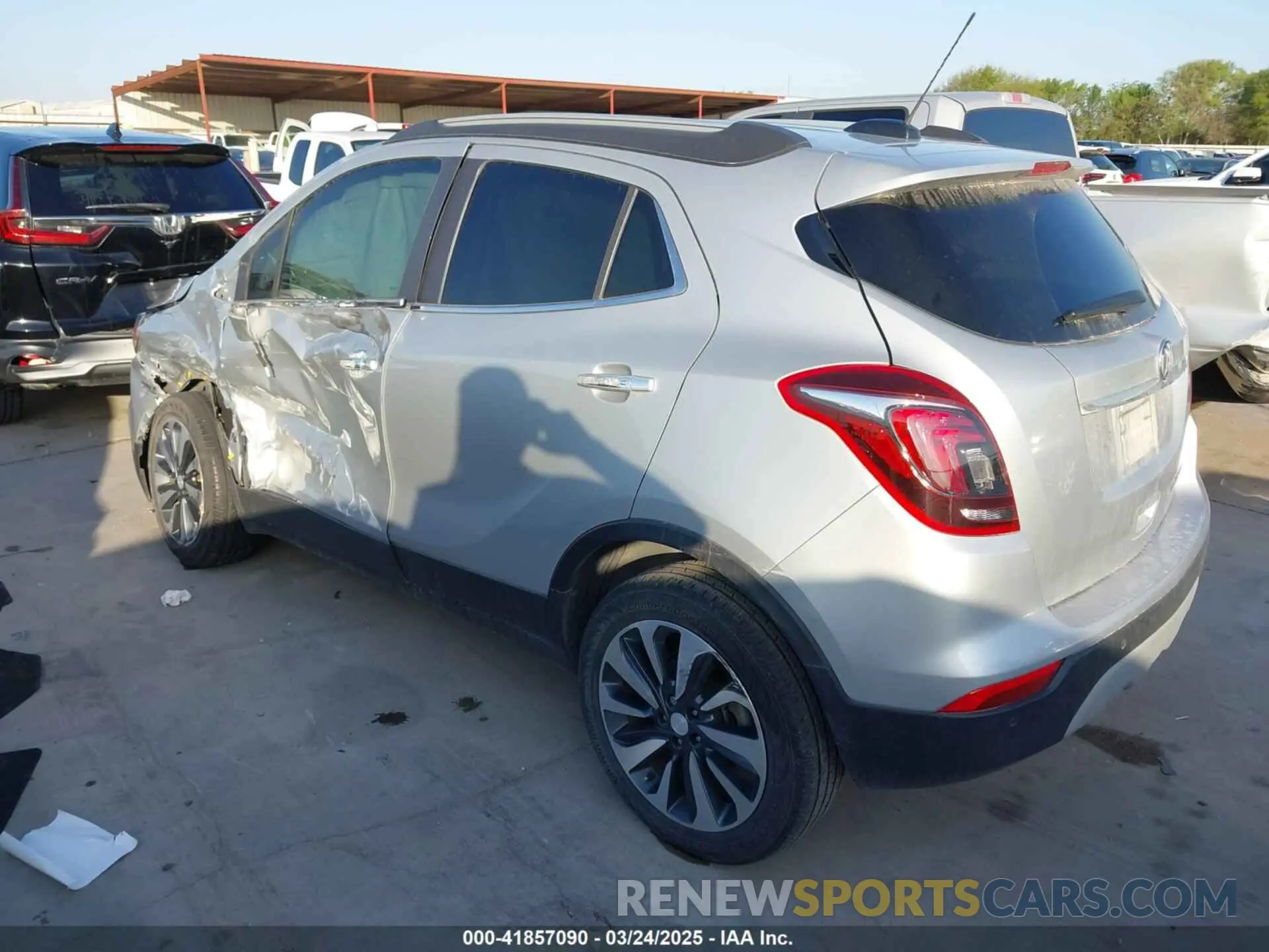 3 Фотография поврежденного автомобиля KL4CJASBXMB312202 BUICK ENCORE 2021