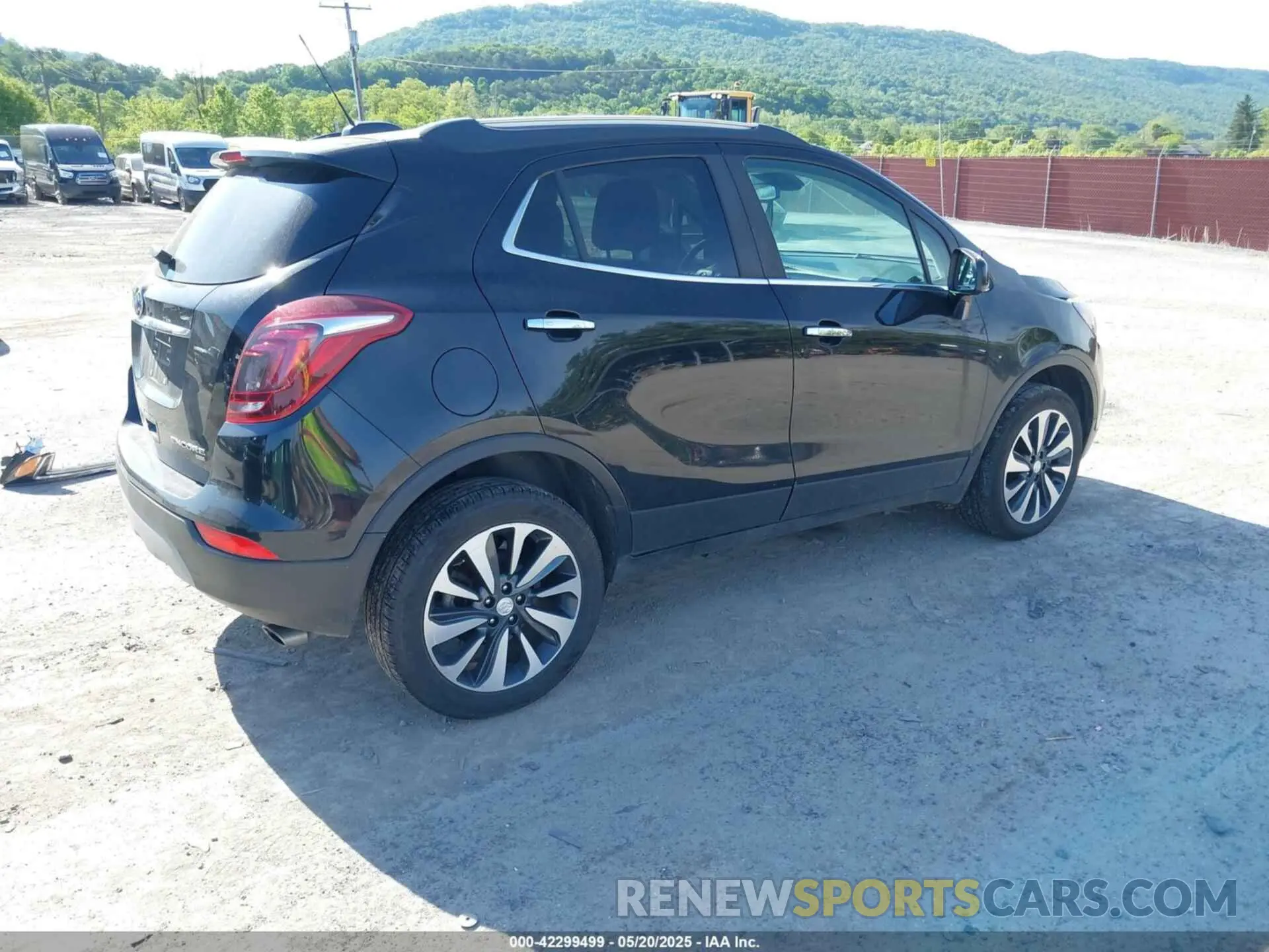 4 Фотография поврежденного автомобиля KL4CJESB2MB325002 BUICK ENCORE 2021