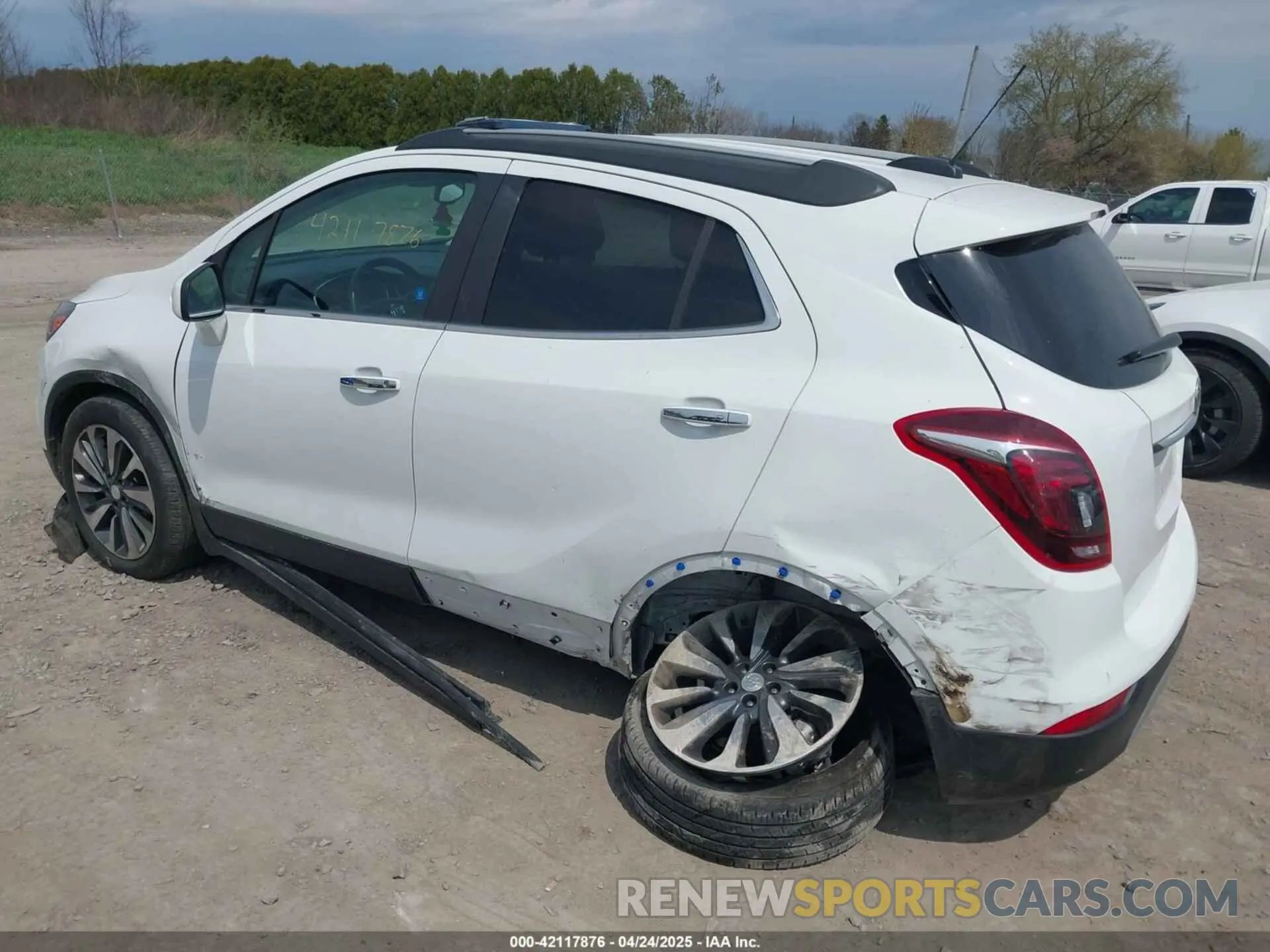 3 Фотография поврежденного автомобиля KL4CJESB3MB331438 BUICK ENCORE 2021
