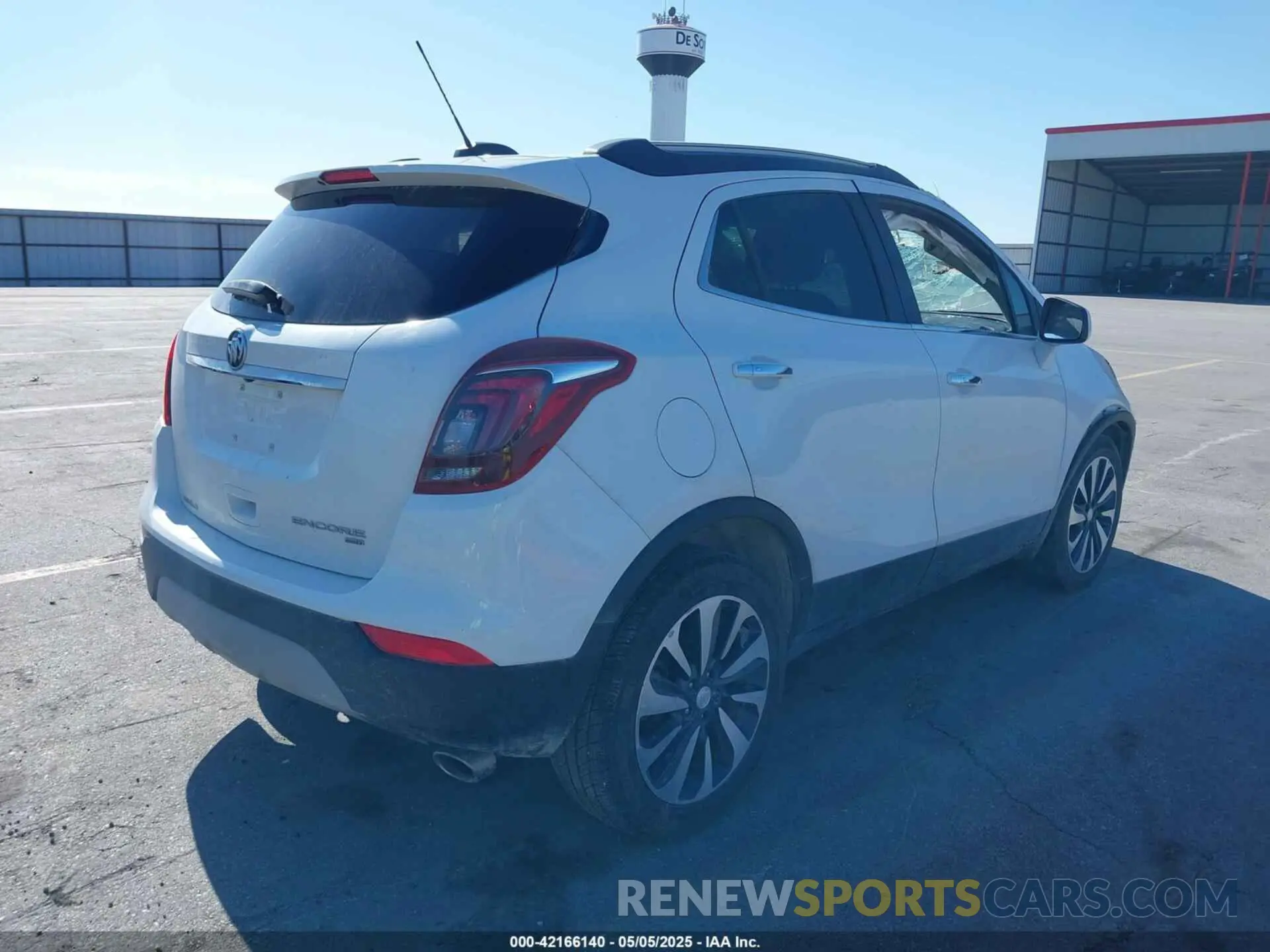 4 Фотография поврежденного автомобиля KL4CJESM2MB372354 BUICK ENCORE 2021
