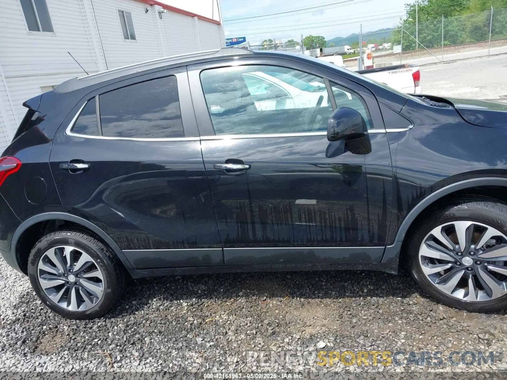 12 Photograph of a damaged car KL4CJESM2MB372600 BUICK ENCORE 2021