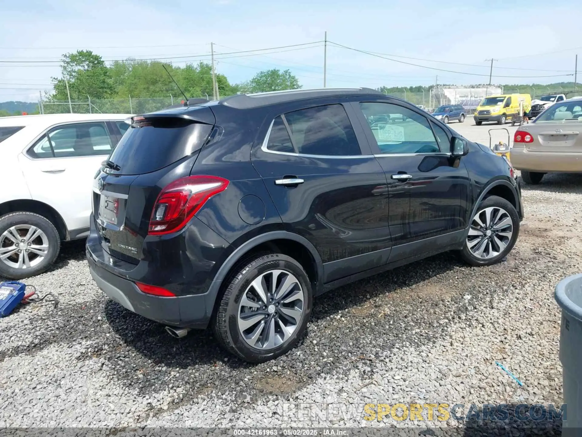 4 Photograph of a damaged car KL4CJESM2MB372600 BUICK ENCORE 2021