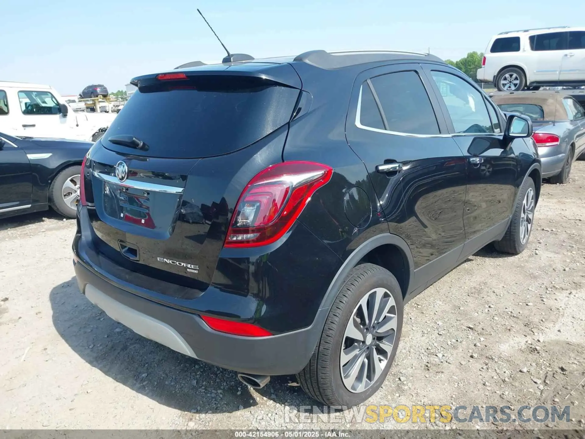 4 Фотография поврежденного автомобиля KL4CJESM5MB371800 BUICK ENCORE 2021