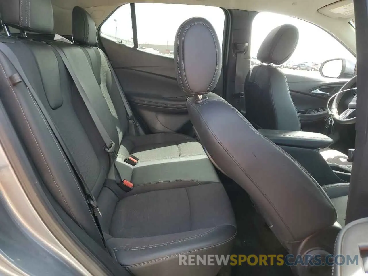 11 Фотография поврежденного автомобиля KL4MMBS24MB137219 BUICK ENCORE 2021