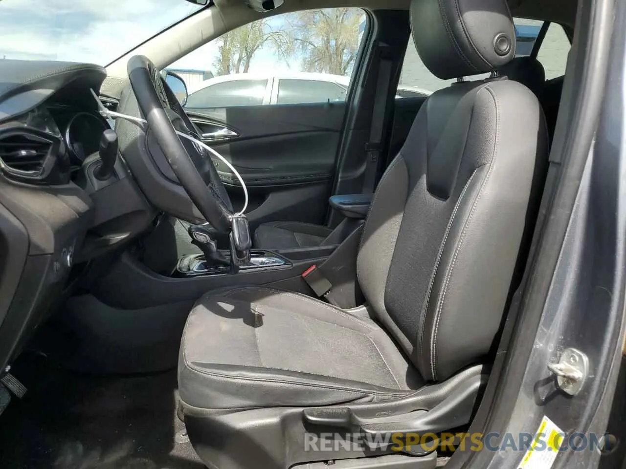 7 Фотография поврежденного автомобиля KL4MMBS24MB137219 BUICK ENCORE 2021