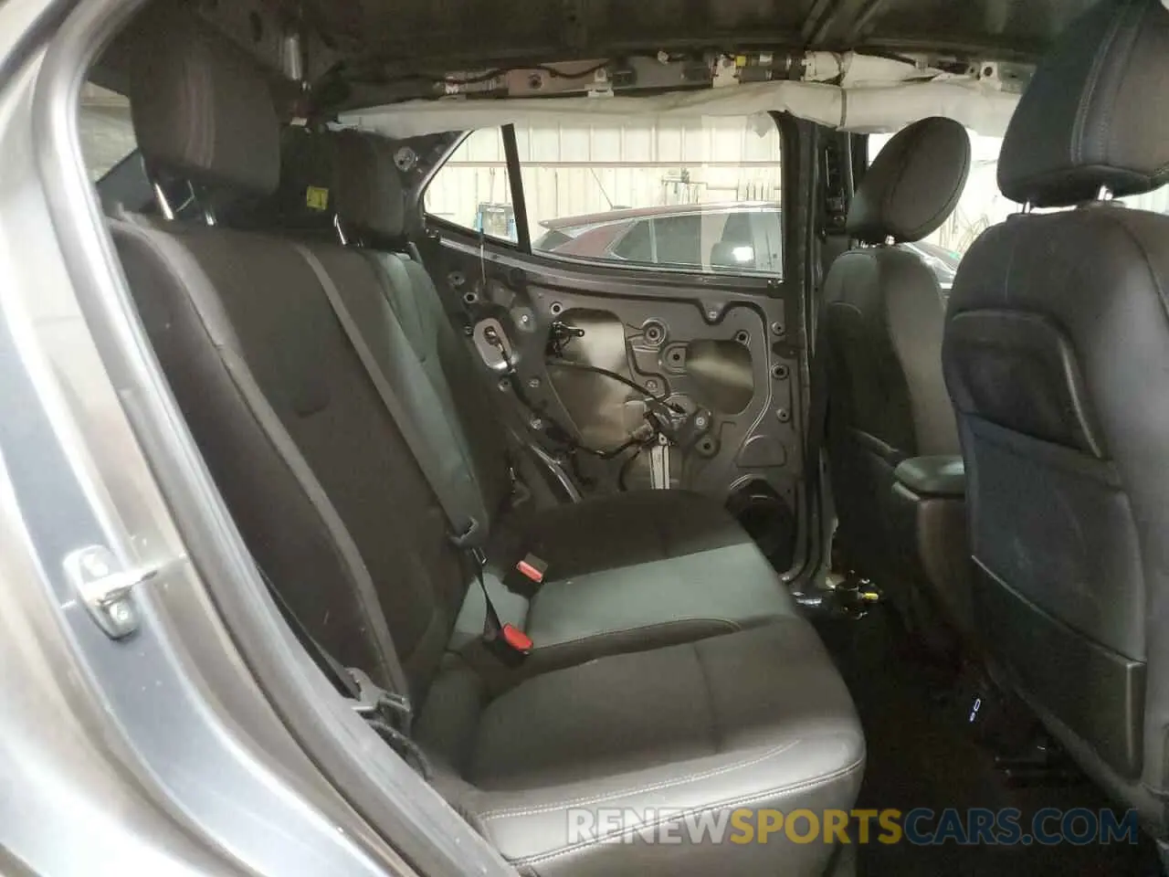 11 Фотография поврежденного автомобиля KL4MMBS26MB063057 BUICK ENCORE 2021