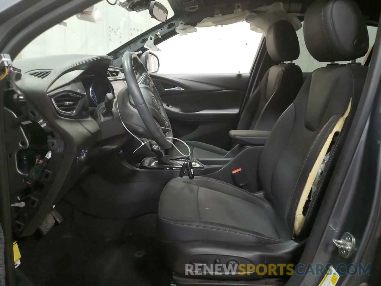 7 Фотография поврежденного автомобиля KL4MMBS26MB063057 BUICK ENCORE 2021