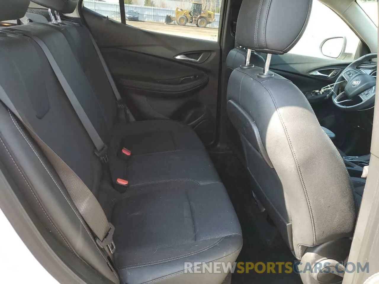 11 Фотография поврежденного автомобиля KL4MMBS26MB085110 BUICK ENCORE 2021