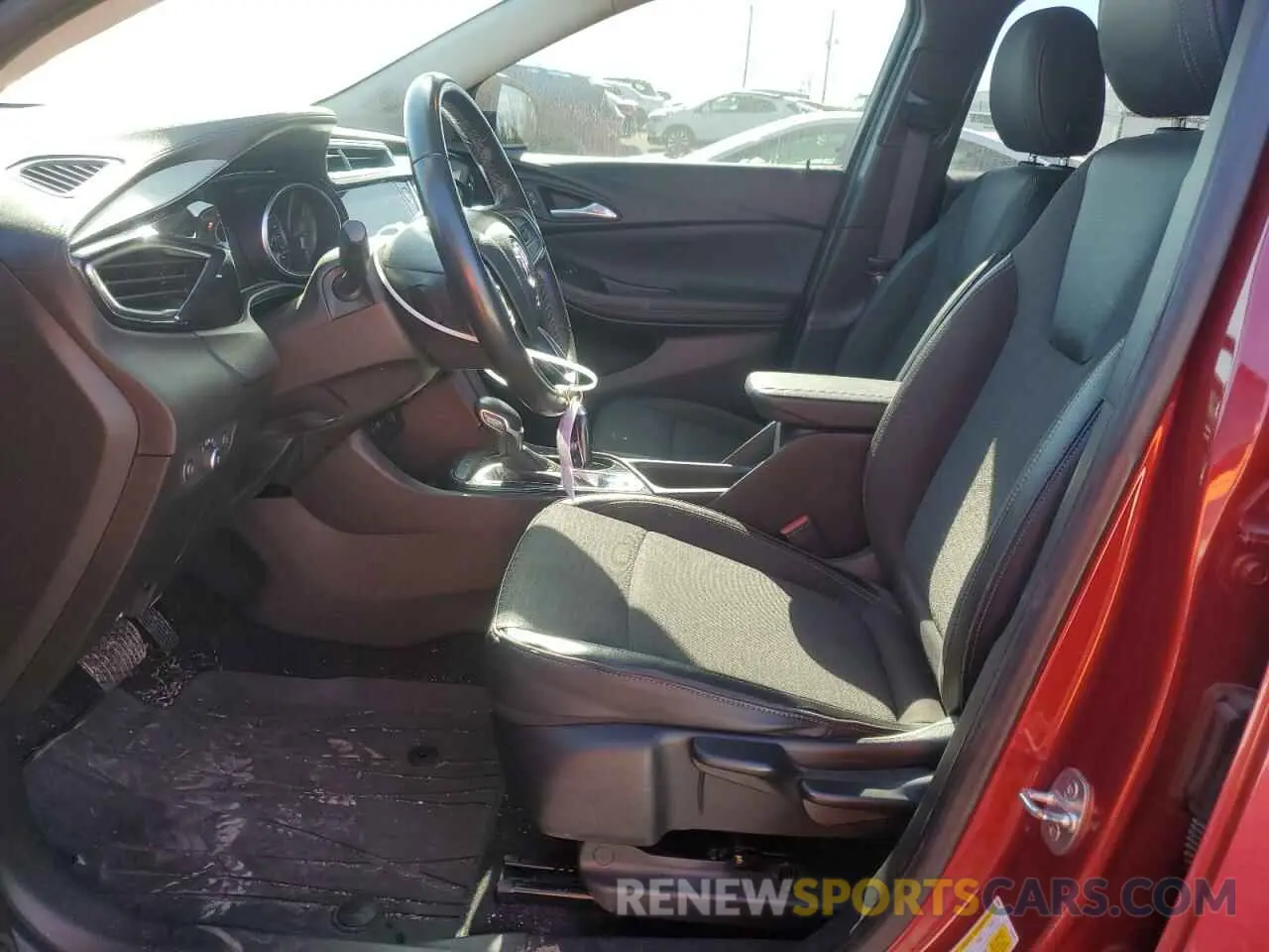 7 Фотография поврежденного автомобиля KL4MMBS28MB058300 BUICK ENCORE 2021