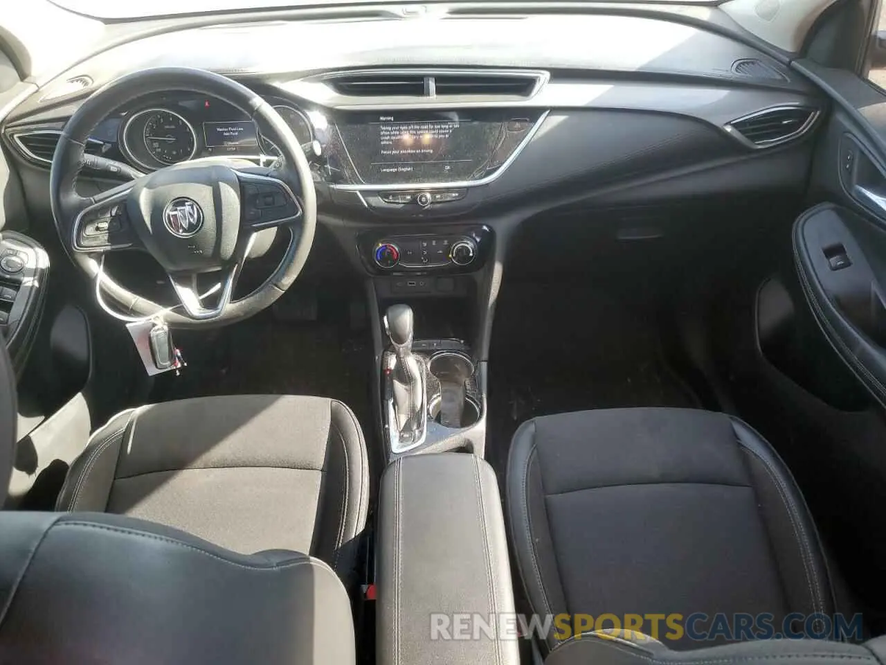 8 Фотография поврежденного автомобиля KL4MMBS28MB058300 BUICK ENCORE 2021