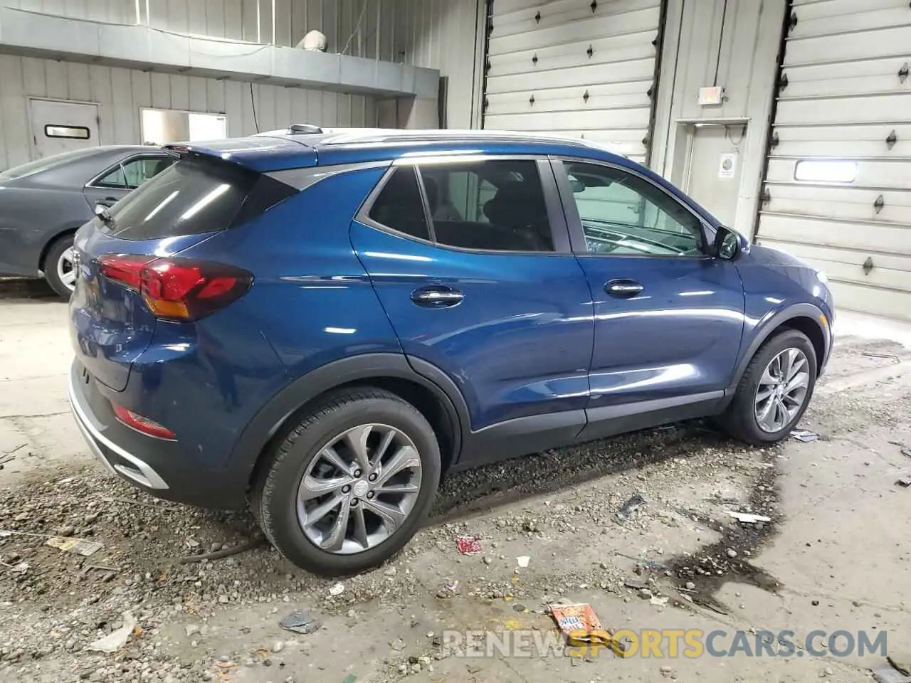 3 Фотография поврежденного автомобиля KL4MMDS25MB140075 BUICK ENCORE 2021