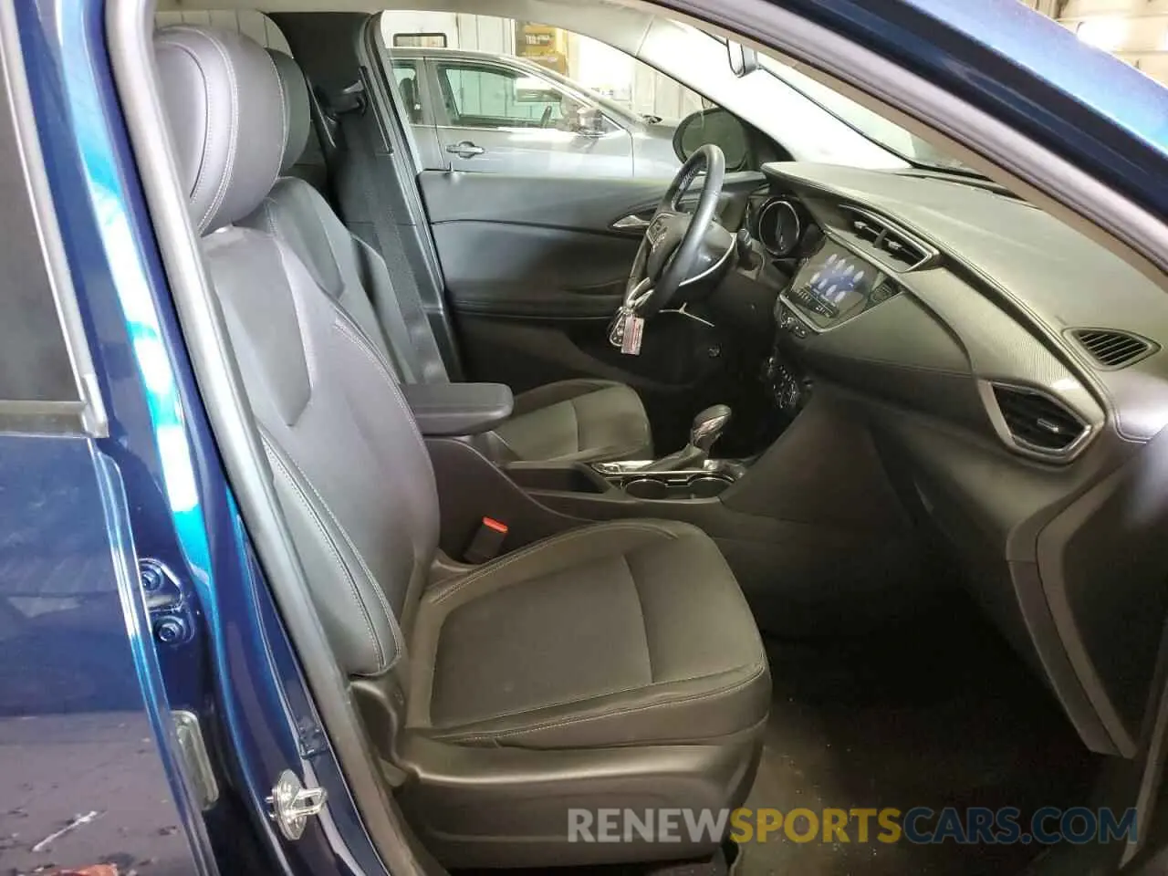 7 Фотография поврежденного автомобиля KL4MMDS25MB140075 BUICK ENCORE 2021