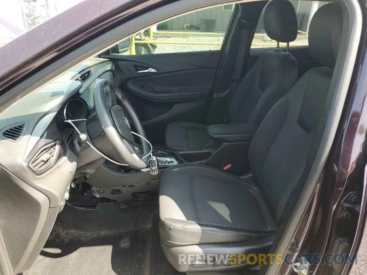 7 Фотография поврежденного автомобиля KL4MMDS29MB122632 BUICK ENCORE 2021