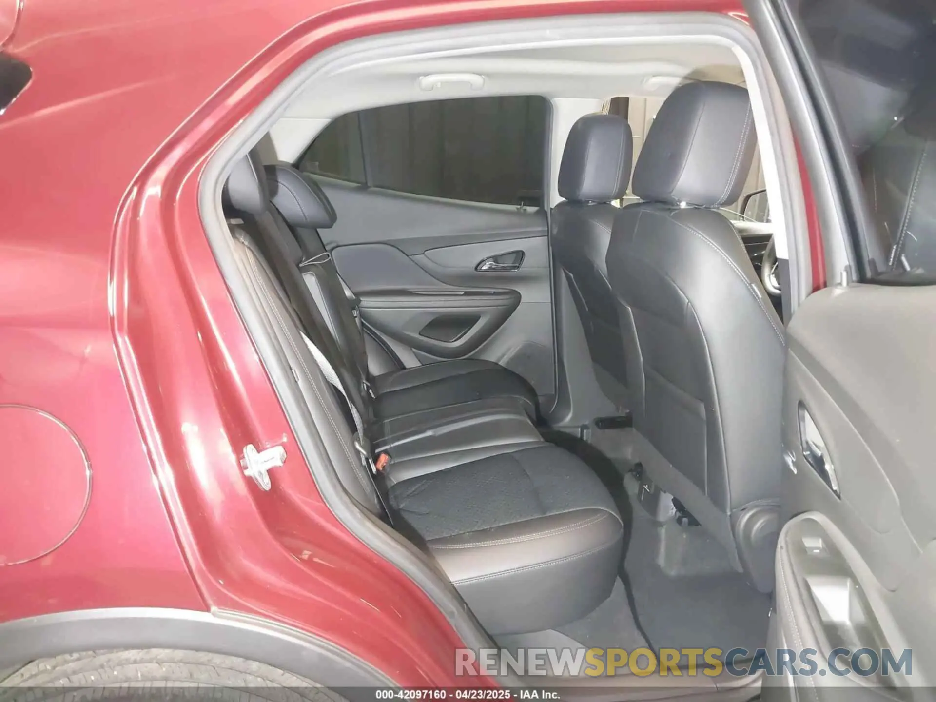 8 Фотография поврежденного автомобиля KL4CJESM0NB569556 BUICK ENCORE 2022