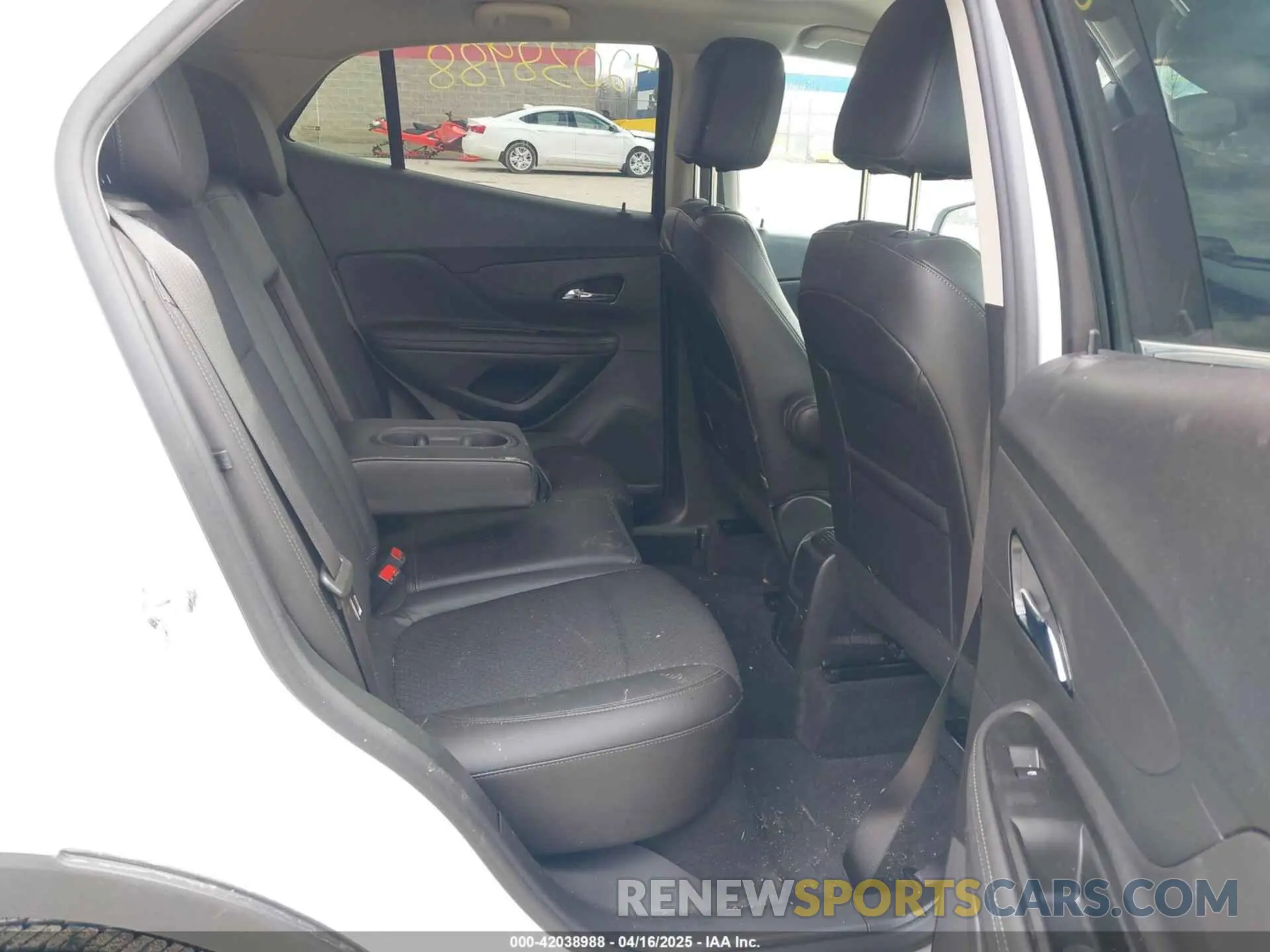 8 Photograph of a damaged car KL4CJESM3NB536261 BUICK ENCORE 2022