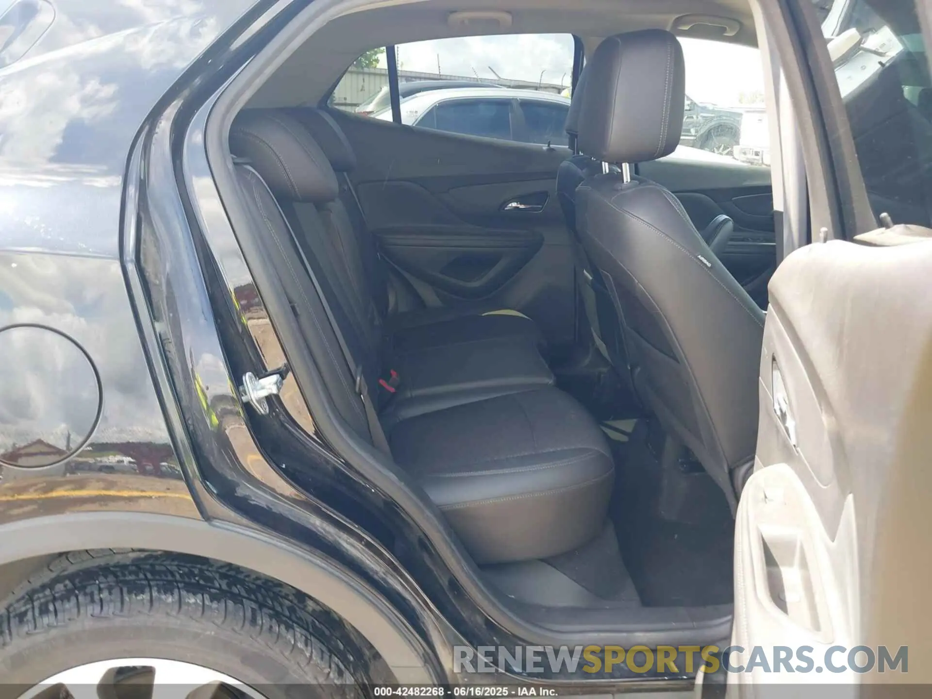 8 Фотография поврежденного автомобиля KL4CJESM4NB517010 BUICK ENCORE 2022