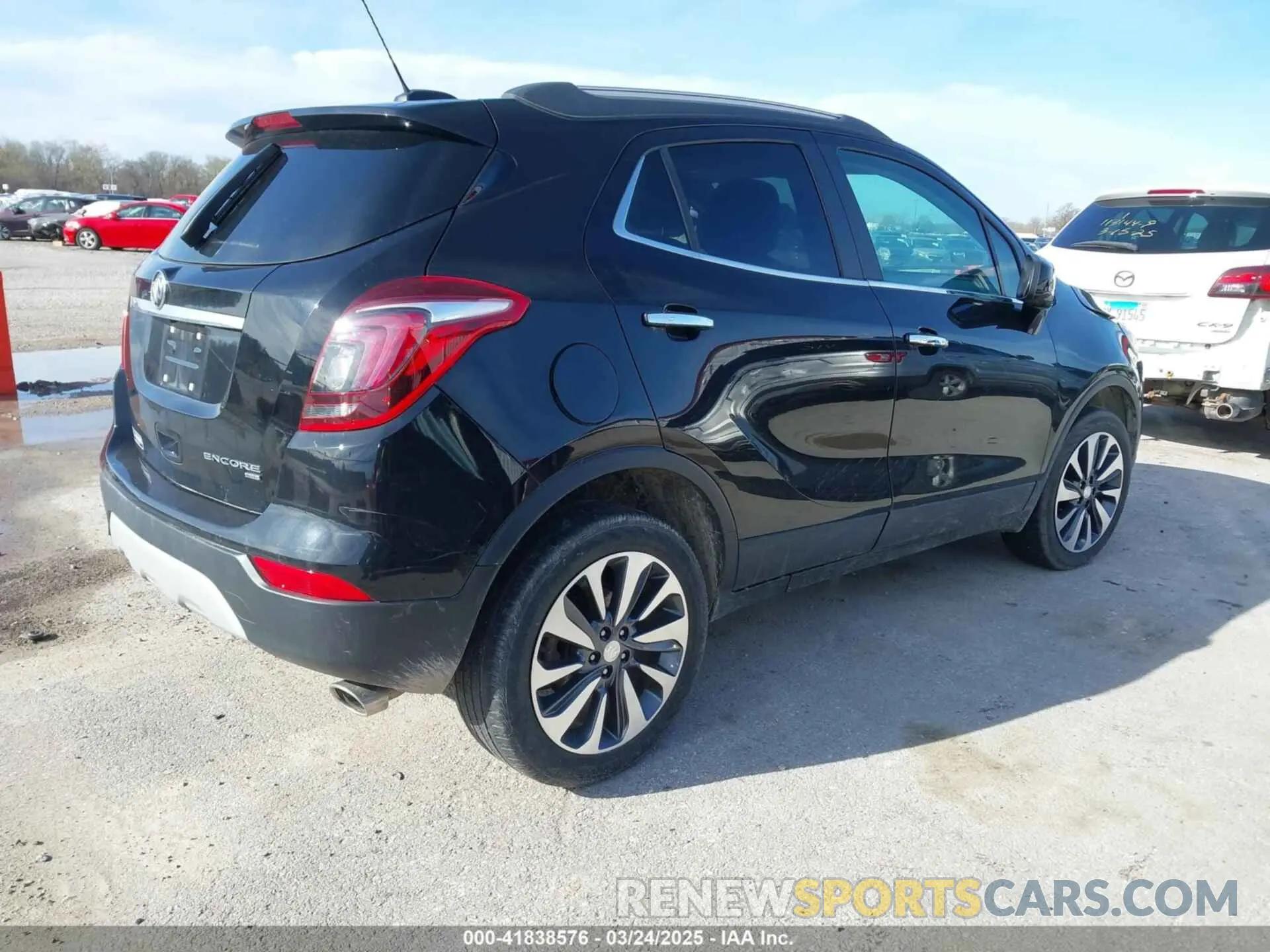 4 Фотография поврежденного автомобиля KL4CJESM4NB535233 BUICK ENCORE 2022