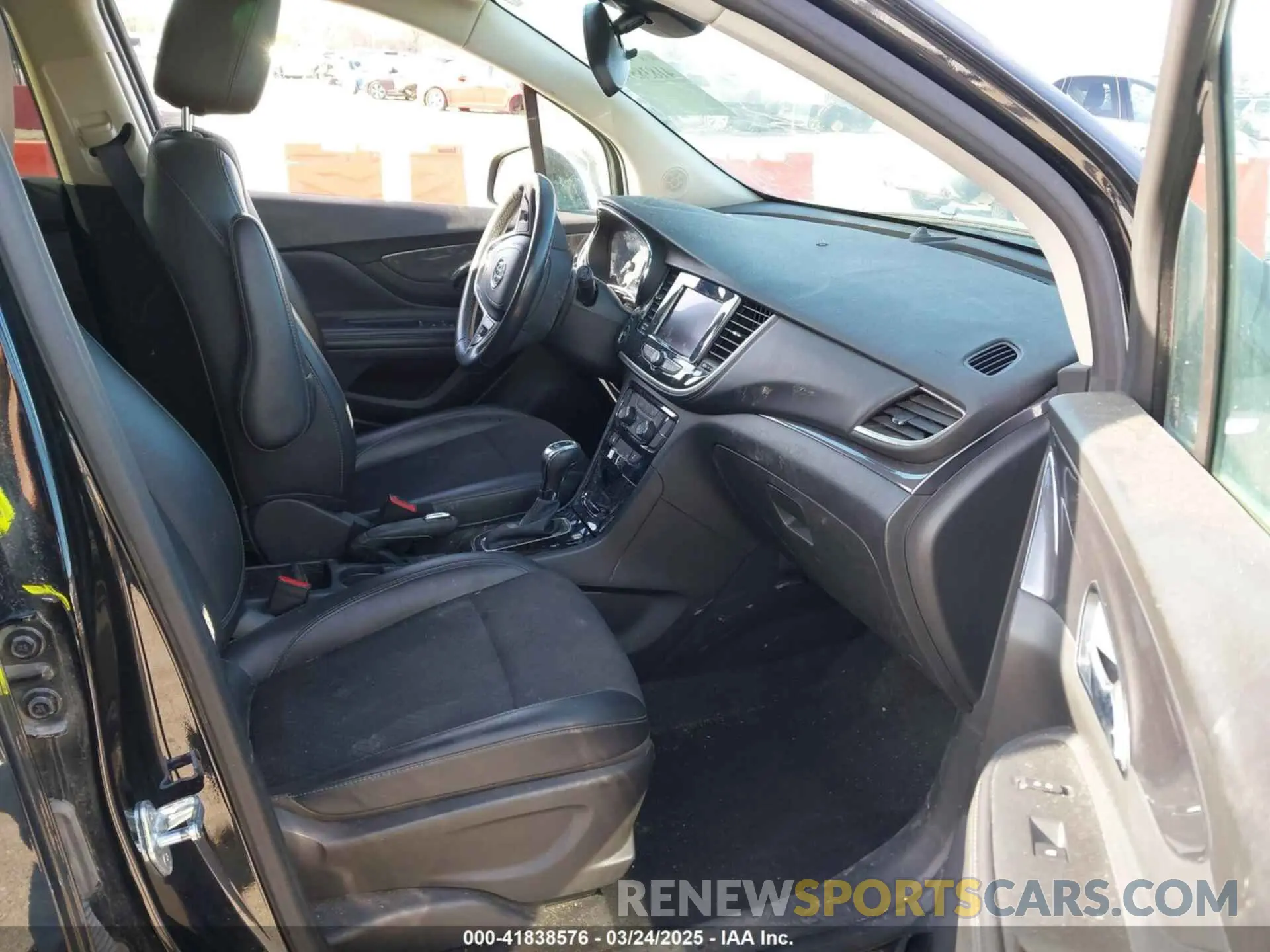 5 Фотография поврежденного автомобиля KL4CJESM4NB535233 BUICK ENCORE 2022