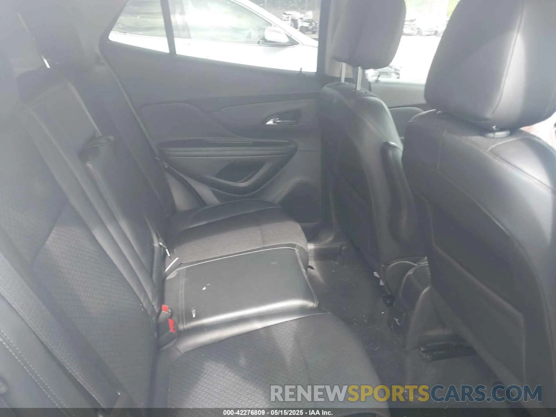 8 Фотография поврежденного автомобиля KL4CJESM6NB518420 BUICK ENCORE 2022