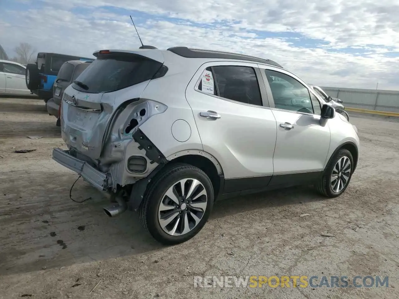 3 Фотография поврежденного автомобиля KL4CJESM6NB560053 BUICK ENCORE 2022
