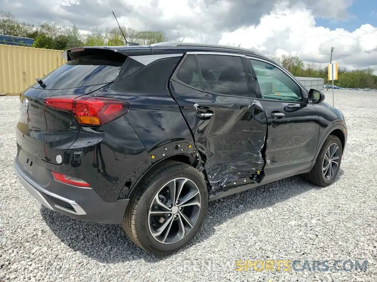 3 Фотография поврежденного автомобиля KL4MMGSL5NB000006 BUICK ENCORE 2022