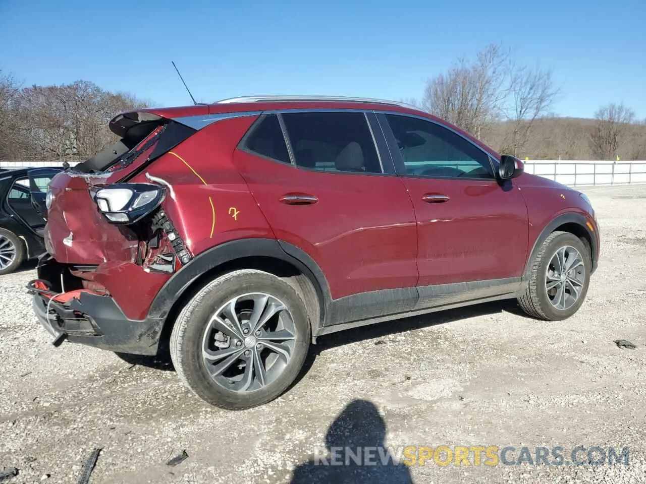 3 Фотография поврежденного автомобиля KL4MMDS20PB150680 BUICK ENCORE 2023