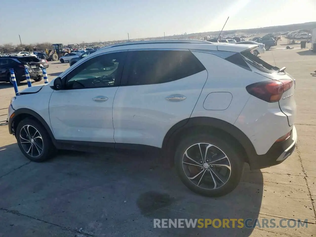 2 Фотография поврежденного автомобиля KL4MMDS23PB098588 BUICK ENCORE 2023