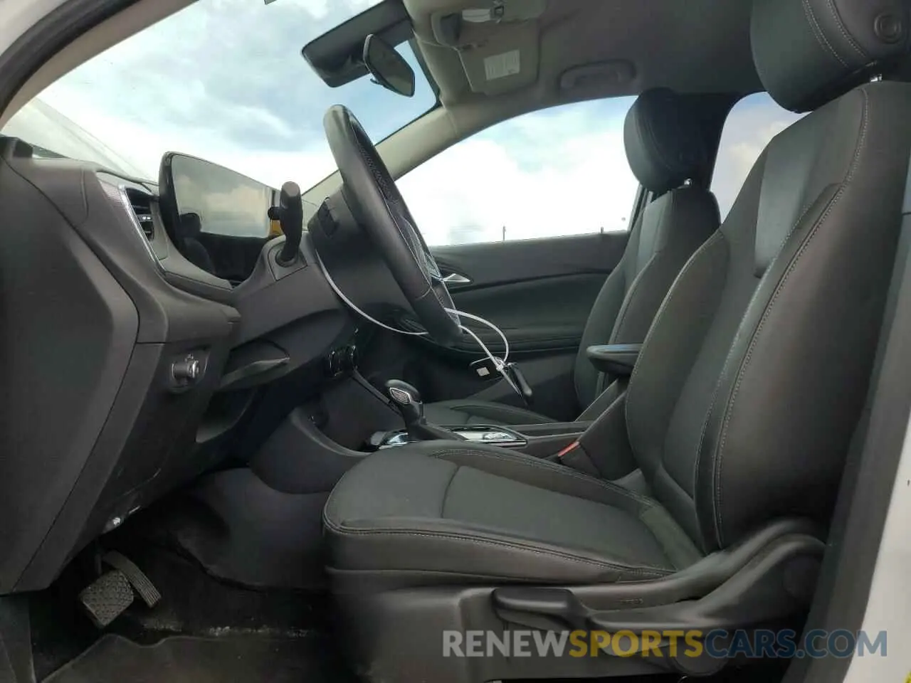 7 Фотография поврежденного автомобиля KL4AMBS24RB188990 BUICK ENCORE 2024